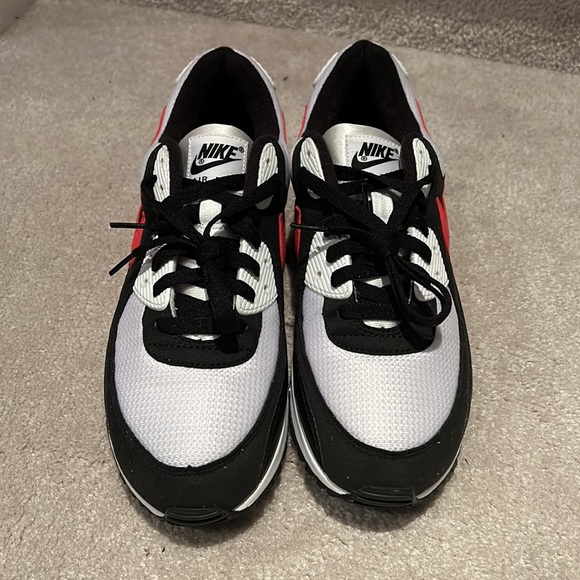 Nike Air Max - Picture 2 of 5